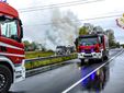 Un bus divorato dalle fiamme a Volpiano