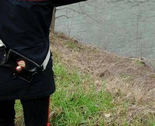 Lucca, donna trovata morta in un ruscello a Capannori Lucca, donna trovata morta in un ruscello a Capannori