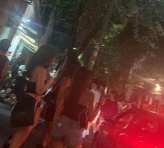 Roma, Pigneto preda delle baby gang. I commercianti: “Siamo in ostaggio” Roma, Pigneto preda delle baby gang. I commercianti: “Siamo in ostaggio”