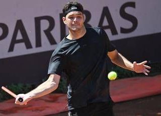 Atp Stoccarda, trionfa Fritz: Zverev battuto in finale Atp Stoccarda, trionfa Fritz: Zverev battuto in finale