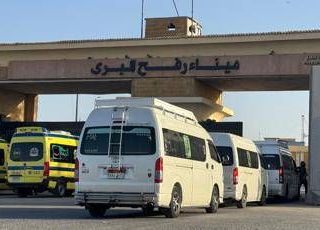 Gaza, valico Rafah aperto sia in entrata che in uscita Gaza, valico Rafah aperto sia in entrata che in uscita