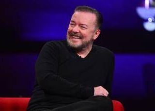 Grammy 2026, "ancora non ascoltano": Ricky Gervais riposta un suo discorso dopo gli attacchi all'Ice Grammy 2026, "ancora non ascoltano": Ricky Gervais riposta un suo discorso dopo gli attacchi all'Ice
