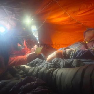 Abisso Paperino, operazioni delicate per il recupero dello speleologo del Canavese bloccato in profondità