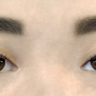 Laminazione ciglia coreana con cisteammina: il trend beauty che punta sulla delicatezza