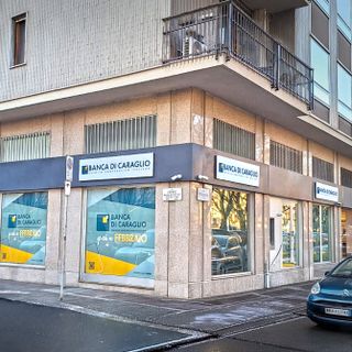 La sede della Banca di Caraglio a Torino in corso Peschiera 265