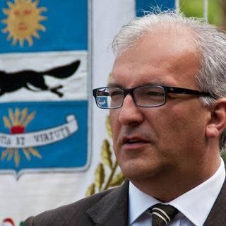 Il sindaco di Volpiano Emanuele De Zuanne