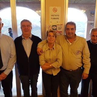 A Genova il pranzo natalizio degli amanti di bus e camion storici