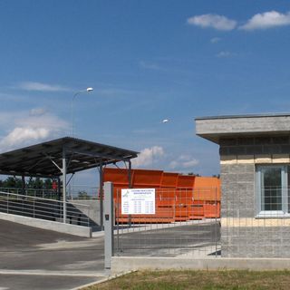 Da oggi riaprono gli ecocentri. Ma solo per sfalci e potature