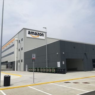Lo stabilimento Amazon di Torrazza
