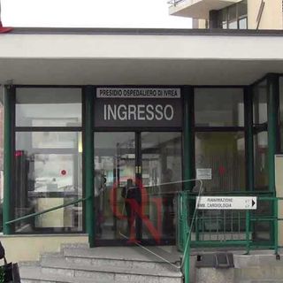 L'ingresso dell'ospedale di Ivrea