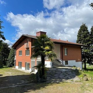 Viverone: Casa Futura per il Soggiorno Anziani Autosufficienti, la migliore esperienza di accoglienza