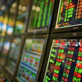 Dalla radiolina allo smartphone: così la rivoluzione digitale ha plasmato il nuovo tifoso chivassese