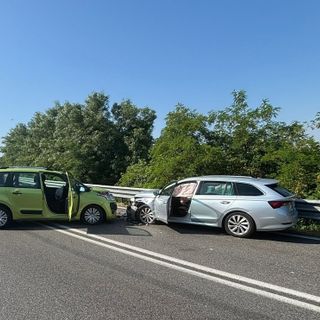 Frontale sul raccordo Torino-Caselle: traffico paralizzato sulla tangenziale