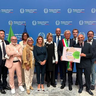 Presentazione e annullo filatelico a Roma