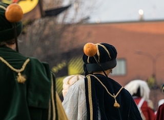 Carnevale di Ivrea, la Vivandiera si dimette per i messaggi &quot;hot&quot; del Generale
