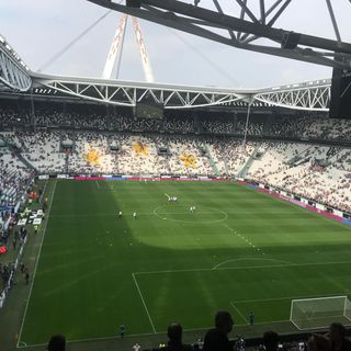 Sport, Green Pass obbligatorio per entrare negli impianti sportivi: capienza al 50% in zona bianca