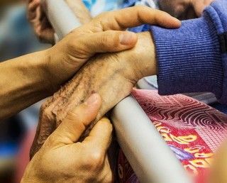 anziano ospite in una rsa