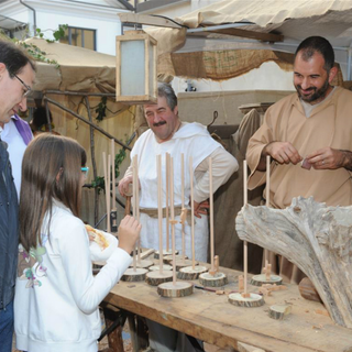 Vuoi vivere l’atmosfera del Medioevo con i tuoi bambini? Vieni ad Asti ad Arti e Mercanti!