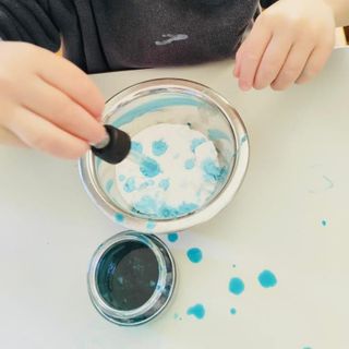 Voucher per pagare i nidi e mense per i bimbi sotto i 6 anni, online la piattaforma per il buono Vesta