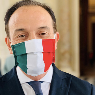 Termometri a scuola, ora è polemica: &quot;Decisione tardiva&quot;. &quot;In un Paese normale si fa così&quot;