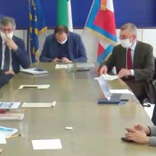 Fase 2, Cirio: &quot;Questo weekend sarà un test, lunedì faremo le prime valutazioni&quot;. E ribadisce: &quot;Al parco solo per correre o passeggiare&quot;