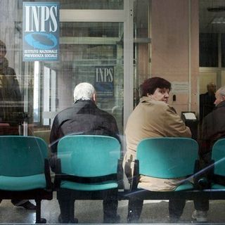 Coronavirus, per evitare assembramenti le pensioni saranno pagate in più giorni