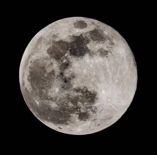 Questa sera lo spettacolo della prima eclissi di Luna del 2020