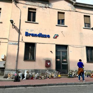 Il luogo della tragedia: binari della stazione di Brandizzo