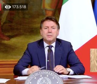 Coronavirus, Conte sfodera il bazooka con un decreto senza precedenti: “400 miliardi di euro alle imprese”
