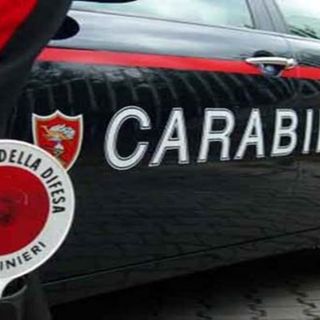 Ciriè, furto in un locale: 26enne rompe un vetro, si ferisce e tenta la fuga, ma viene arrestato