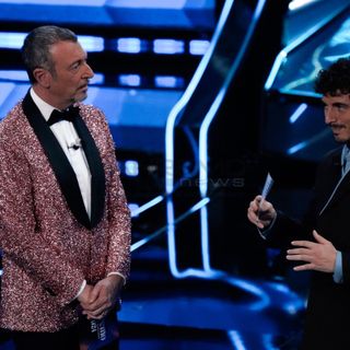 Pecco Bagnaia, il pilota di Chivasso sul palco del Festival di Sanremo: &quot;La musica parte del mio mondo&quot;