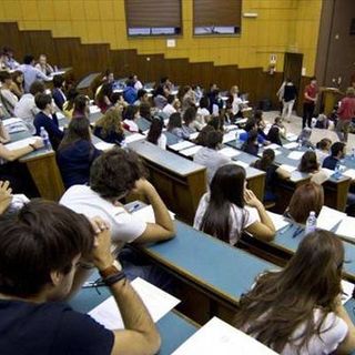 studenti universitari e conferenza 13-2