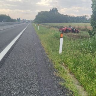 Incidente tra Volpiano e Settimo, auto esce fuori strada: una ferita in ospedale
