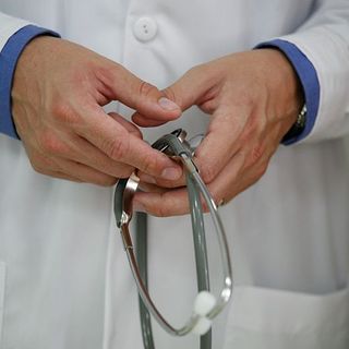Coronavirus, le scuole torinesi scrivono alle famiglie: &quot;Obbligo di certificato medico per assenze superiori ai 5 giorni&quot;
