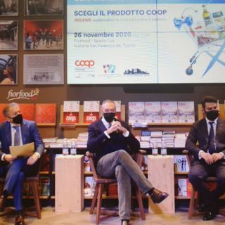 Nova Coop e solidarietà, ritorna la spesa &quot;a marchio&quot; che devolve risorse per la ricerca contro il cancro