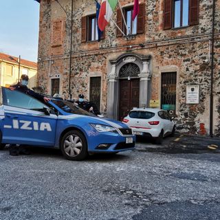 volante della polizia ad Ivrea