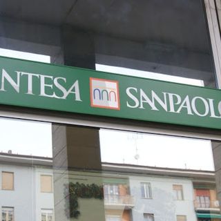 Intesa Sanpaolo proroga al 1° giugno la scadenza dei prestiti su pegno prevista tra il 9 marzo e il 30 aprile