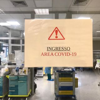 terapia intensiva - foto di archivio