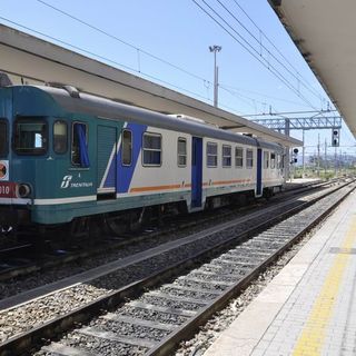 Aumenti dei biglietti per treni e bus in provincia di Torino, il Pd dice "stop"