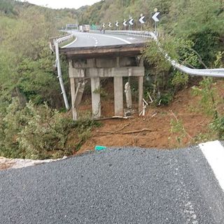 Crolla un viadotto della A6 tra Savona e Altare