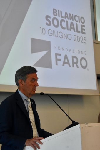 "Dialoghi sulla vita" debutta a Chivasso alla Biblioteca MoviMente "Dialoghi sulla vita" debutta a Chivasso alla Biblioteca MoviMente