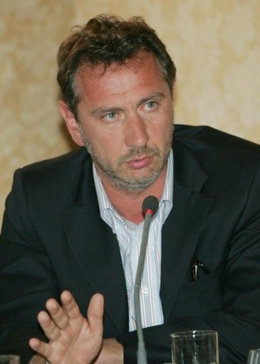 Ma cosa acquistiamo online? Ma cosa acquistiamo online?