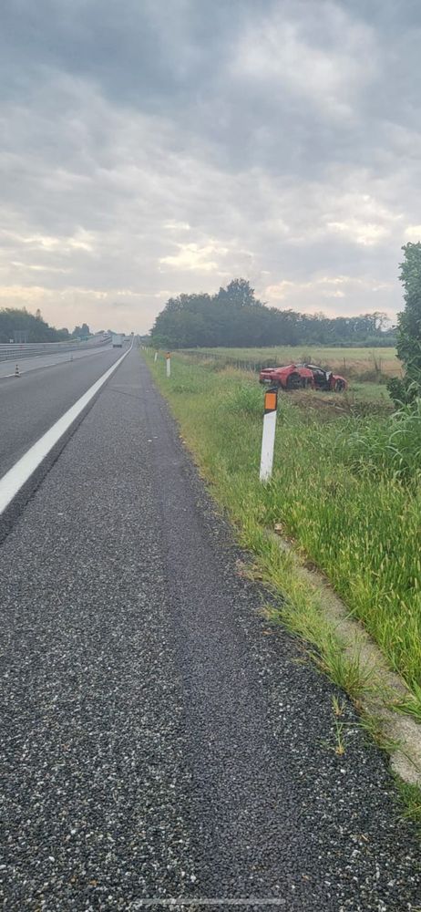 Incidente tra Volpiano e Settimo, auto esce fuori strada: una ferita in ospedale Incidente tra Volpiano e Settimo, auto esce fuori strada: una ferita in ospedale