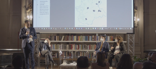 Palco al circolo dei lettori