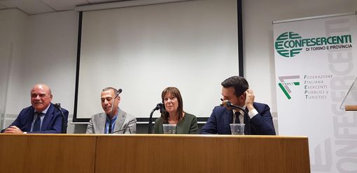 Confesercenti alla Regione: "Bene il contributo di 2.500 euro, ma ora lo si estenda alle attività escluse" Confesercenti alla Regione: "Bene il contributo di 2.500 euro, ma ora lo si estenda alle attività escluse"