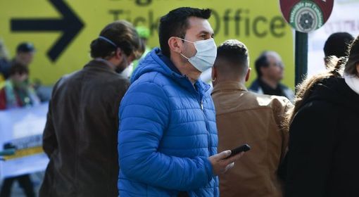 La società cinese certificava illegalmente mascherine: sequestrati oltre 10 mila dispositivi nel Torinese La società cinese certificava illegalmente mascherine: sequestrati oltre 10 mila dispositivi nel Torinese