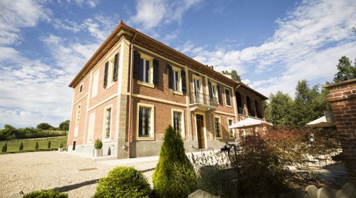 La Castella: una location da sogno per il tuo matrimonio nel bosco e per i tuoi eventi speciali La Castella: una location da sogno per il tuo matrimonio nel bosco e per i tuoi eventi speciali