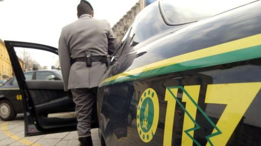 "Made in Italy", ma proveniva da Cina o India: frode da un milione di euro nel Torinese "Made in Italy", ma proveniva da Cina o India: frode da un milione di euro nel Torinese