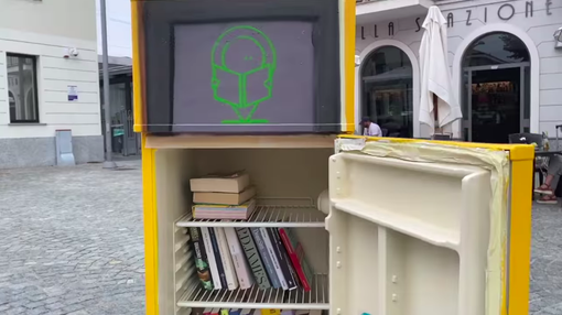 A Settimo, i libri si conservano in frigo. Inaugurati due Frigobook