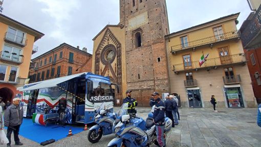 bus per la sicurezza stradale a Chivasso bus per la sicurezza stradale a Chivasso